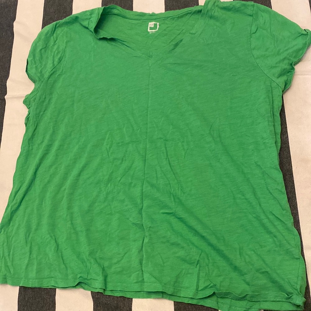 Green kids tee-shirt